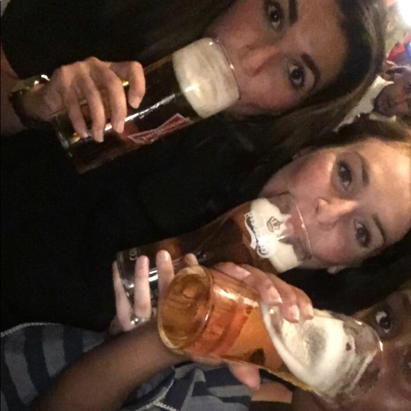 Meet your Posher, Joyce - Picture 2 of 2